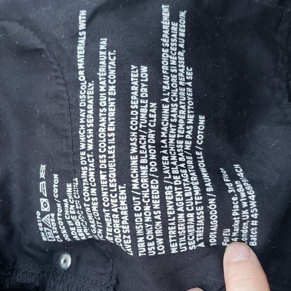 UO BDG High Rise Cheeky Denim Short Slash Super Destroy 27 - Picture 11 of 12